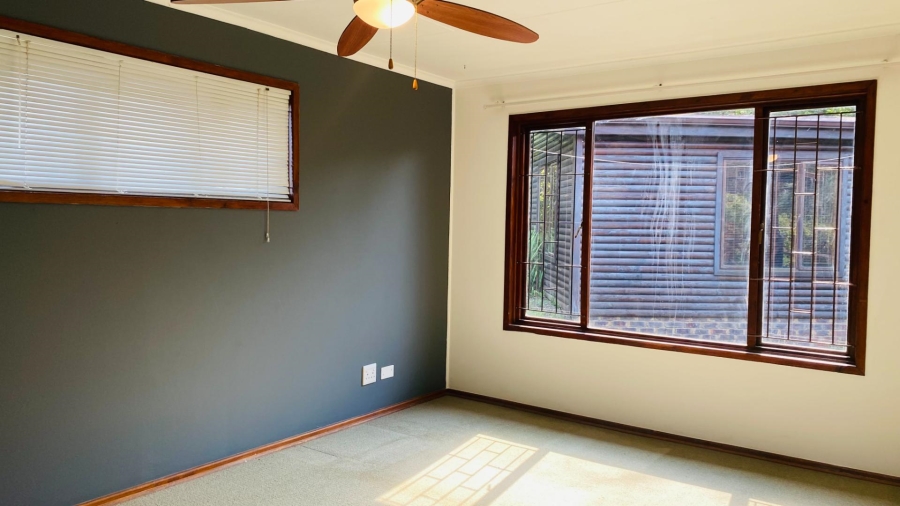 To Let 3 Bedroom Property for Rent in Hunters Home Western Cape